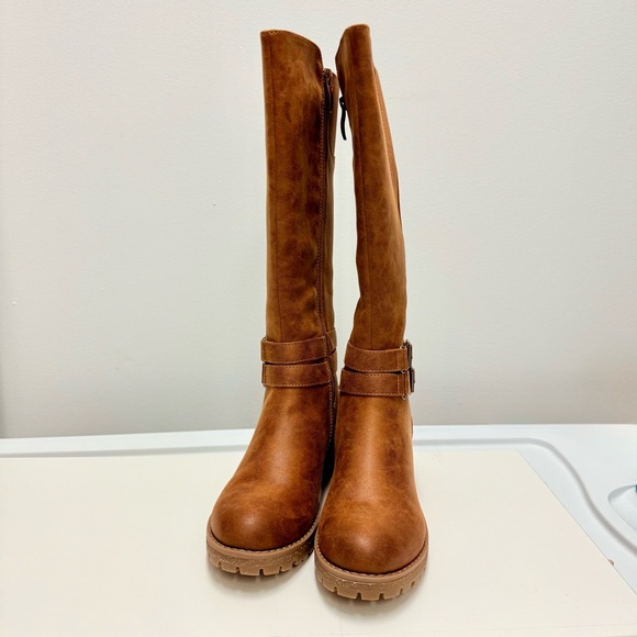 NWOT GC Shoes Jonah Lug Sole Block Heel Knee High Boots, Canel Brown | Size 8 - Picture 3 of 7